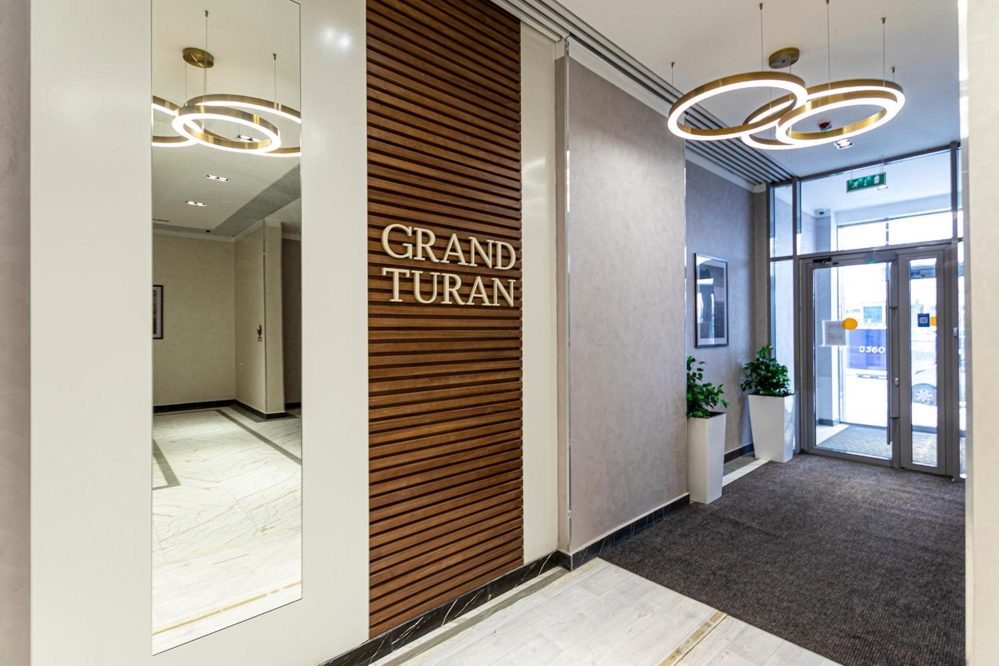 Raisson Aparthotel G84 Хан Шатыр Astana Buitenkant foto